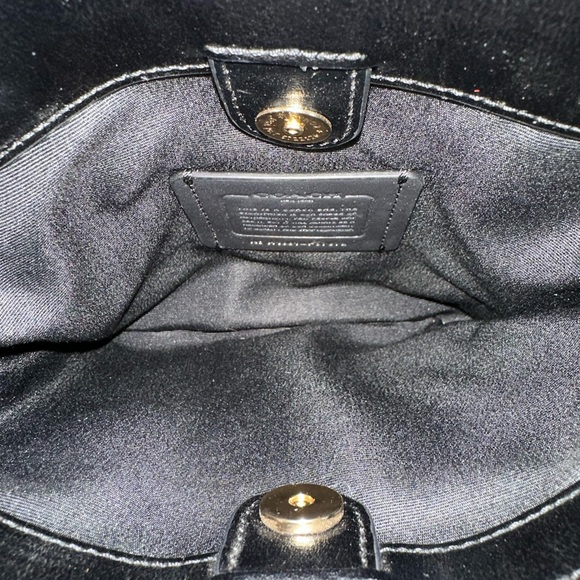 Coach - Picture 4 of 10